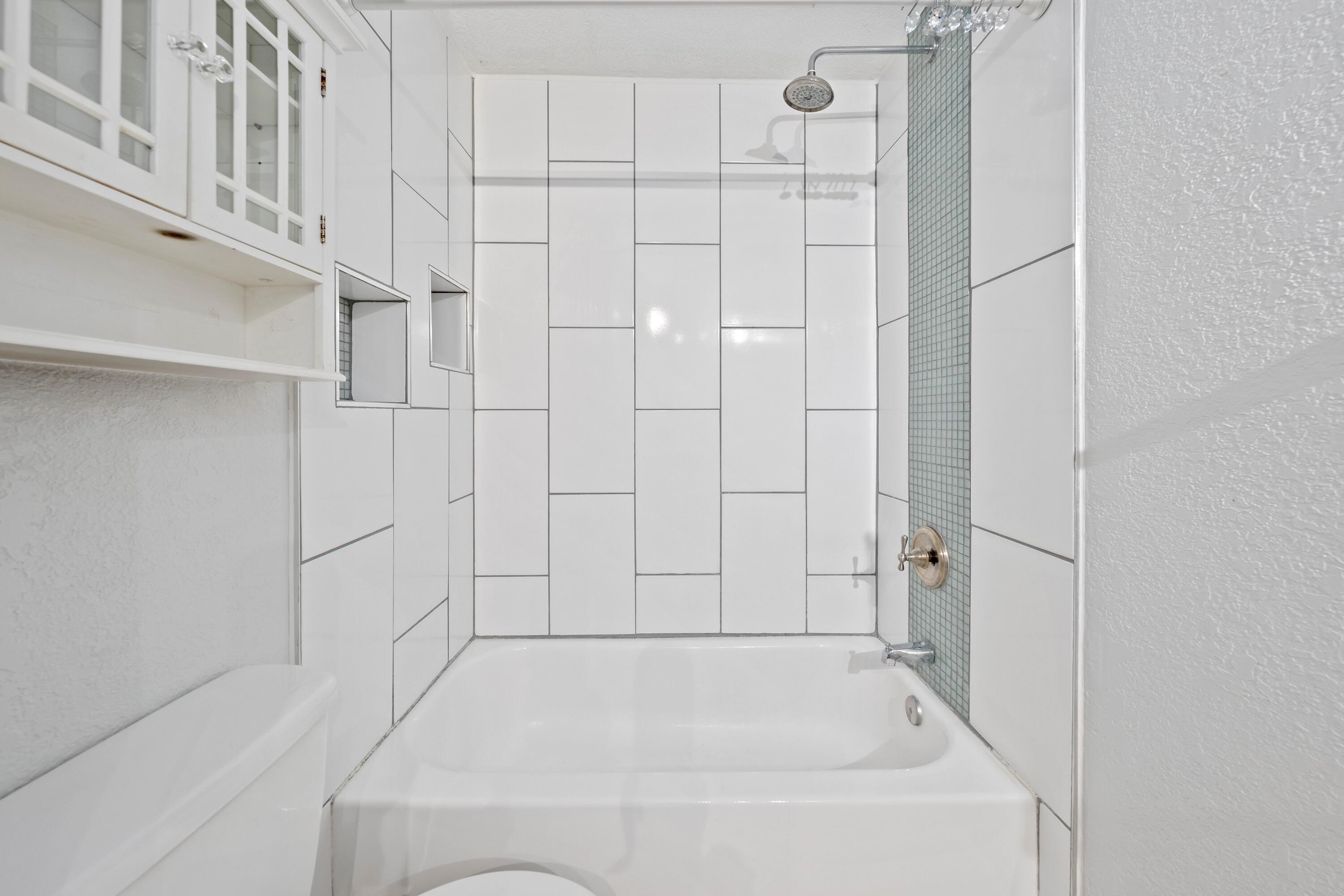 2820 N Arcadia CT Unit: 202