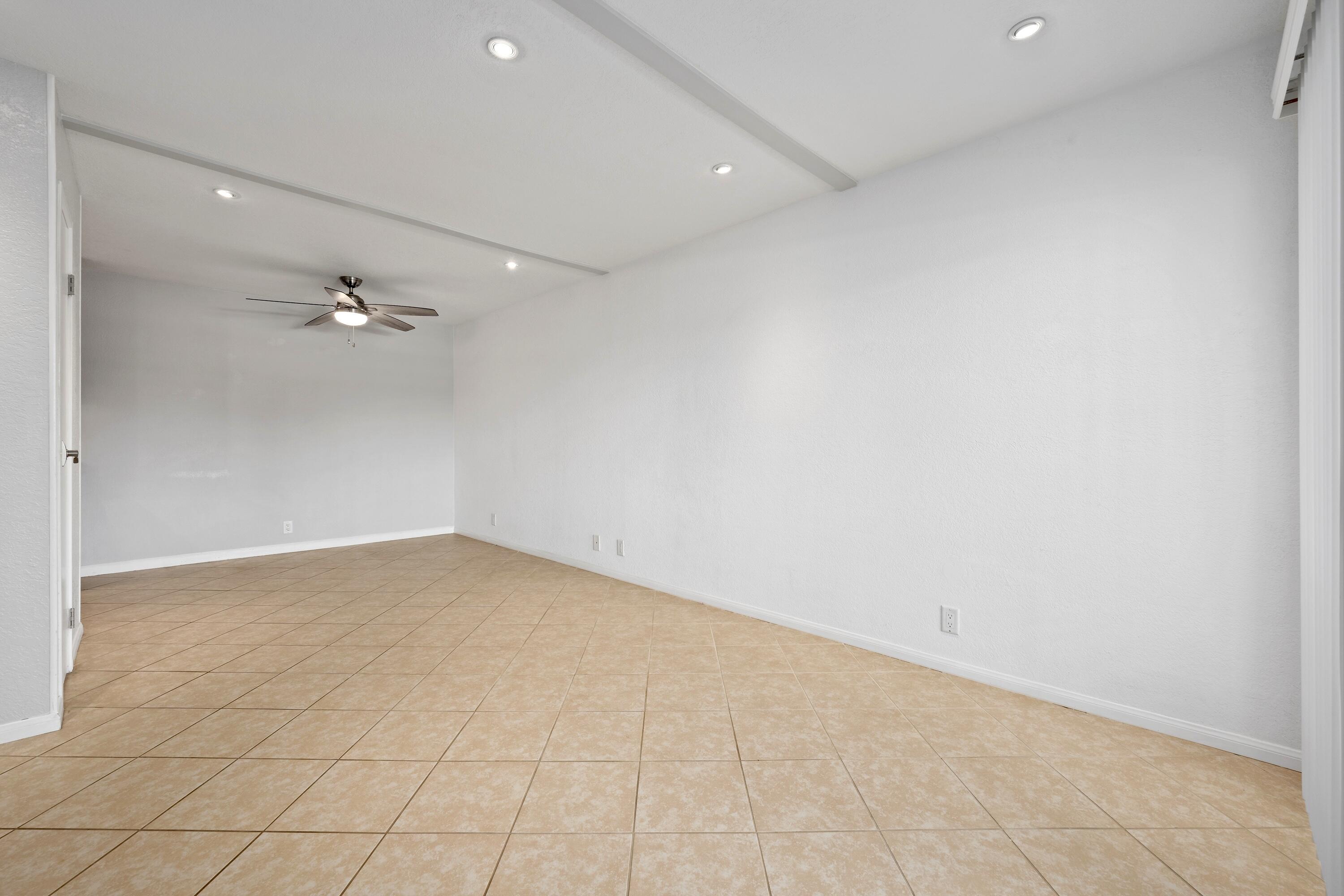 2820 N Arcadia CT Unit: 202