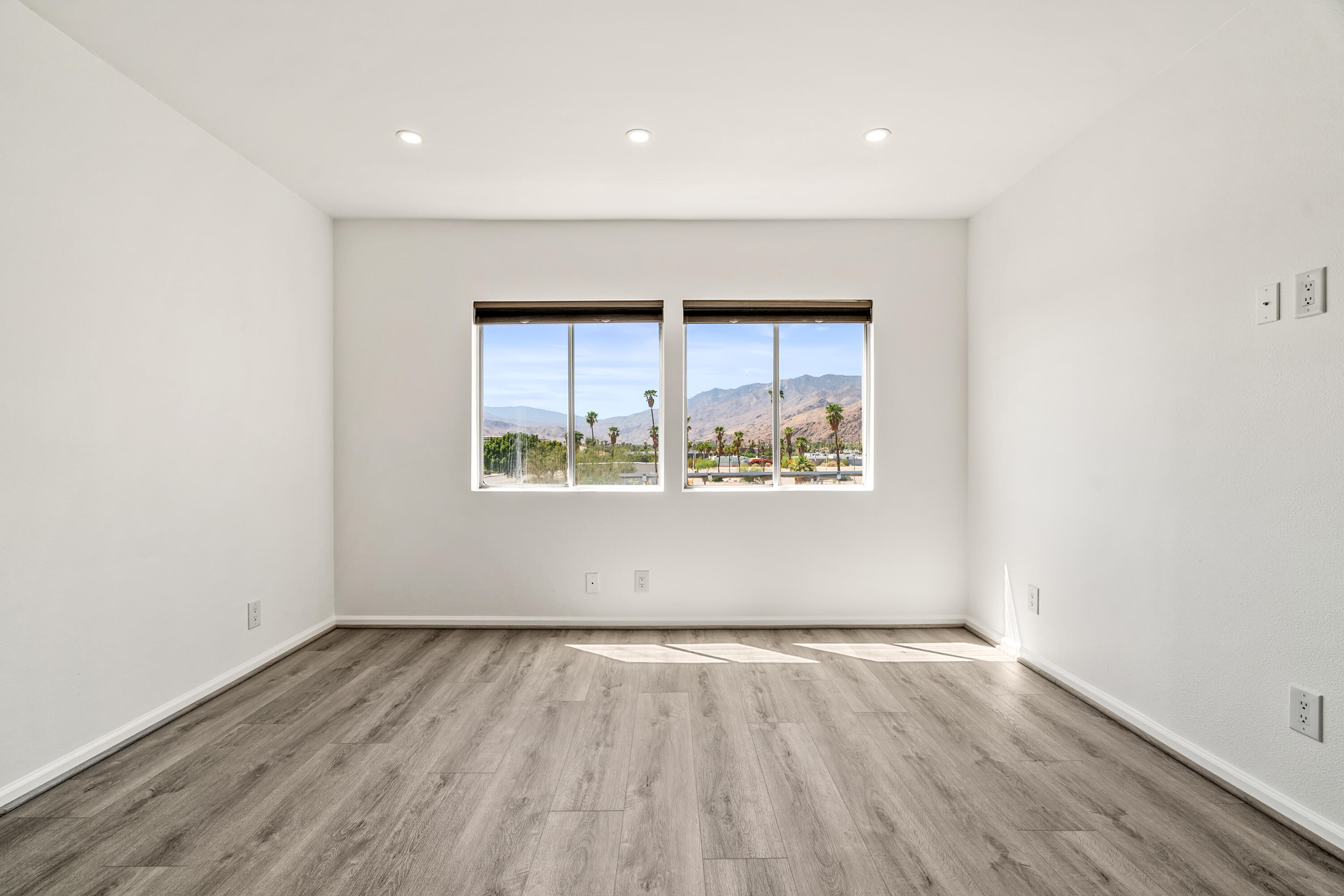 277 E Alejo RD Unit: 219