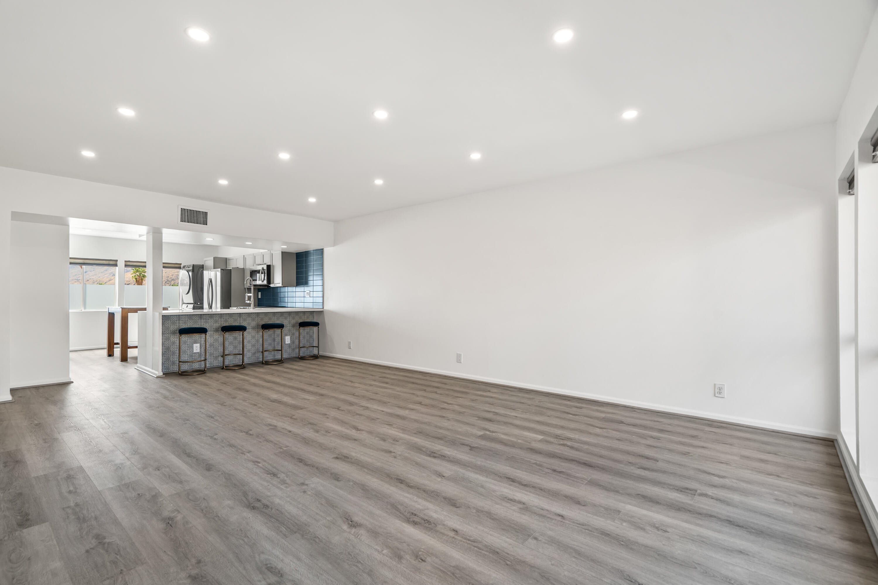 277 E Alejo RD Unit: 219