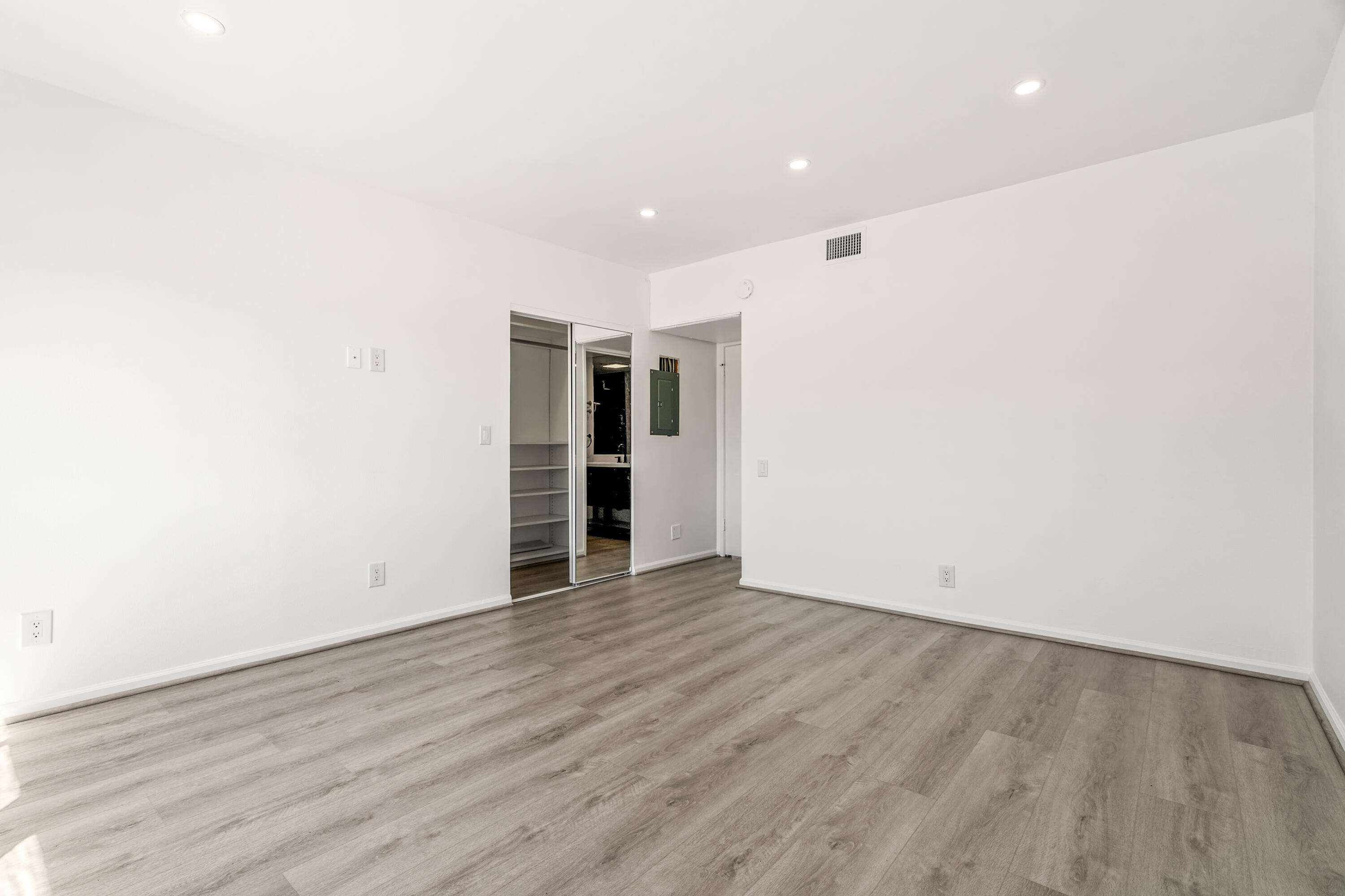 277 E Alejo RD Unit: 219