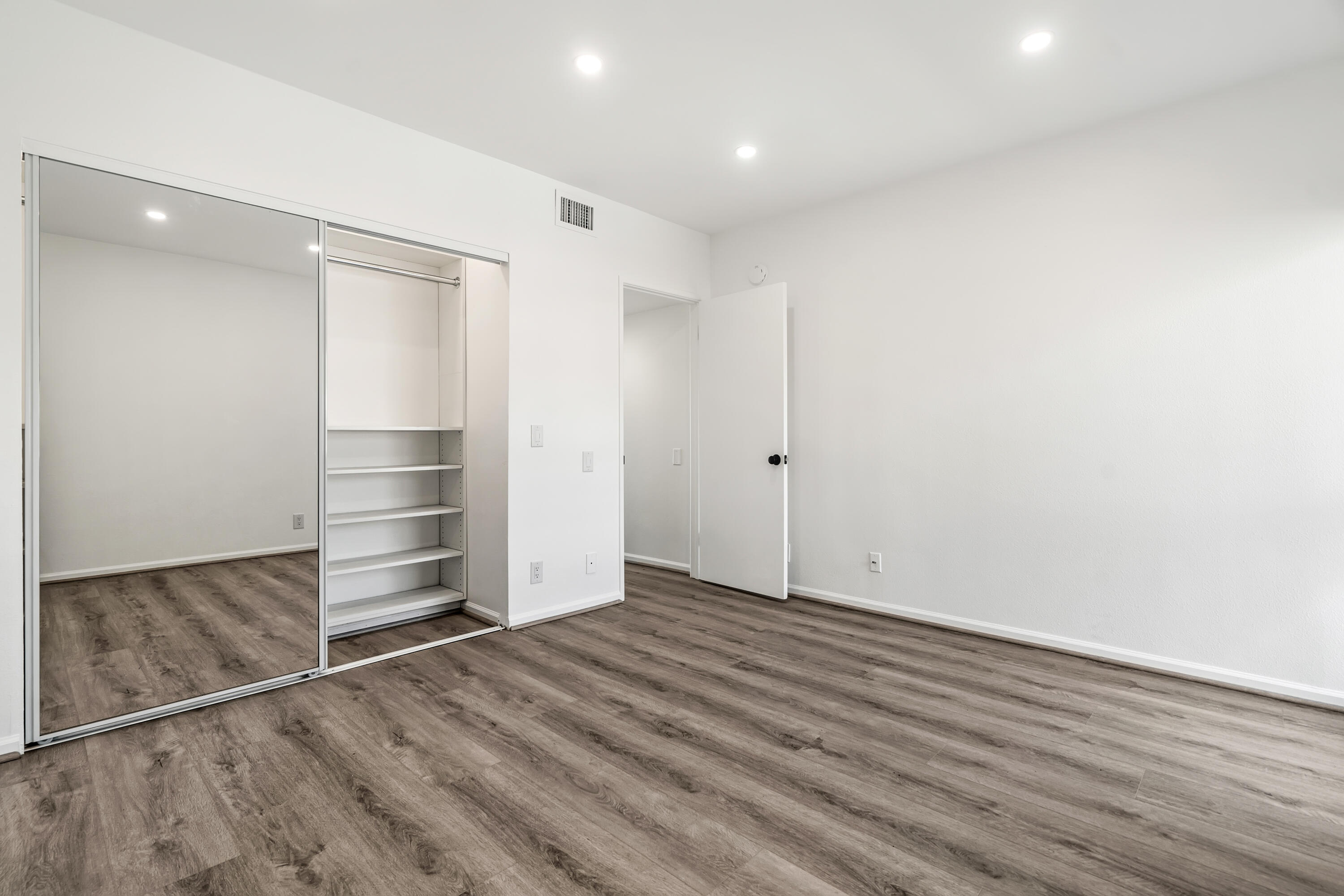 277 E Alejo RD Unit: 219