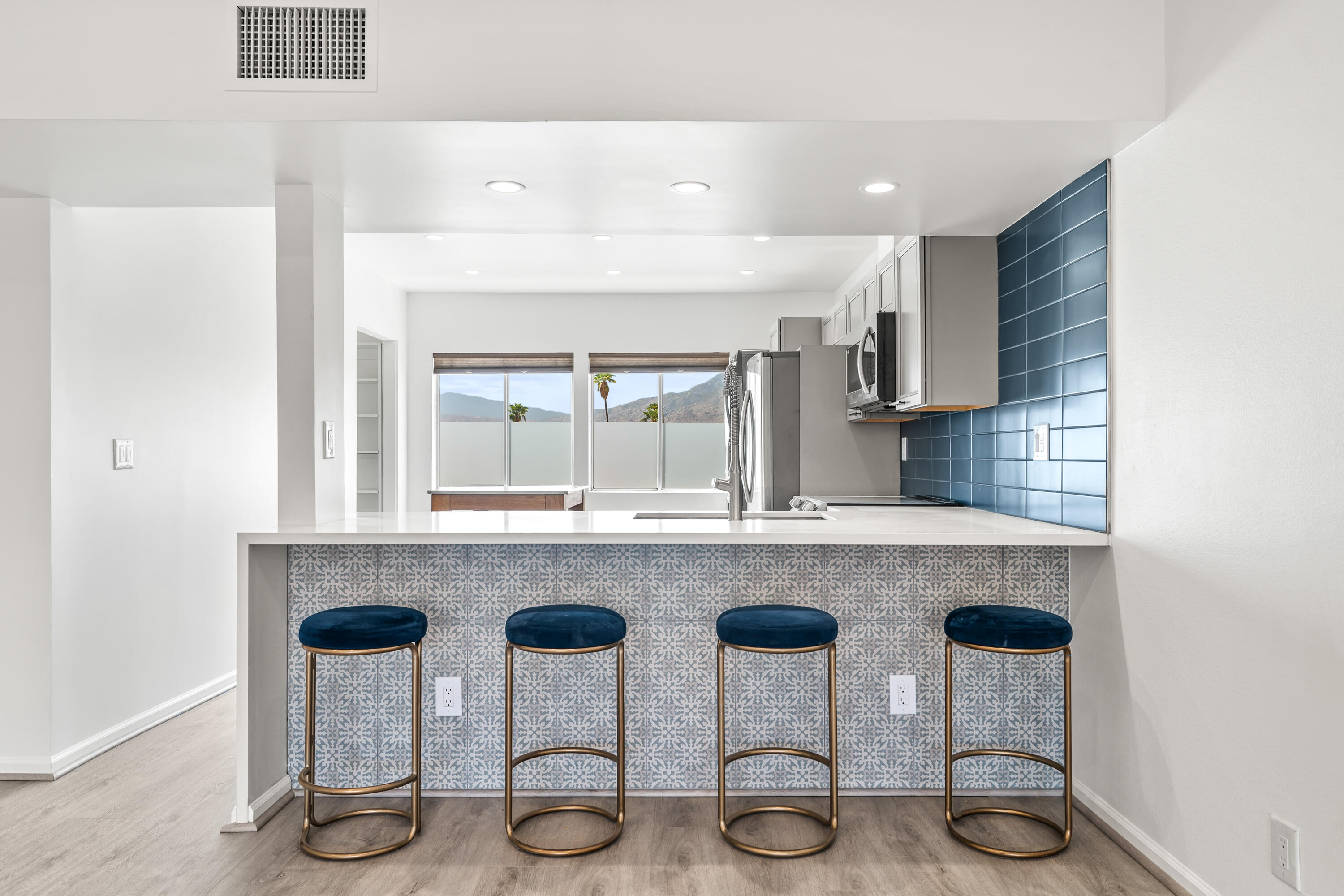 277 E Alejo RD Unit: 219