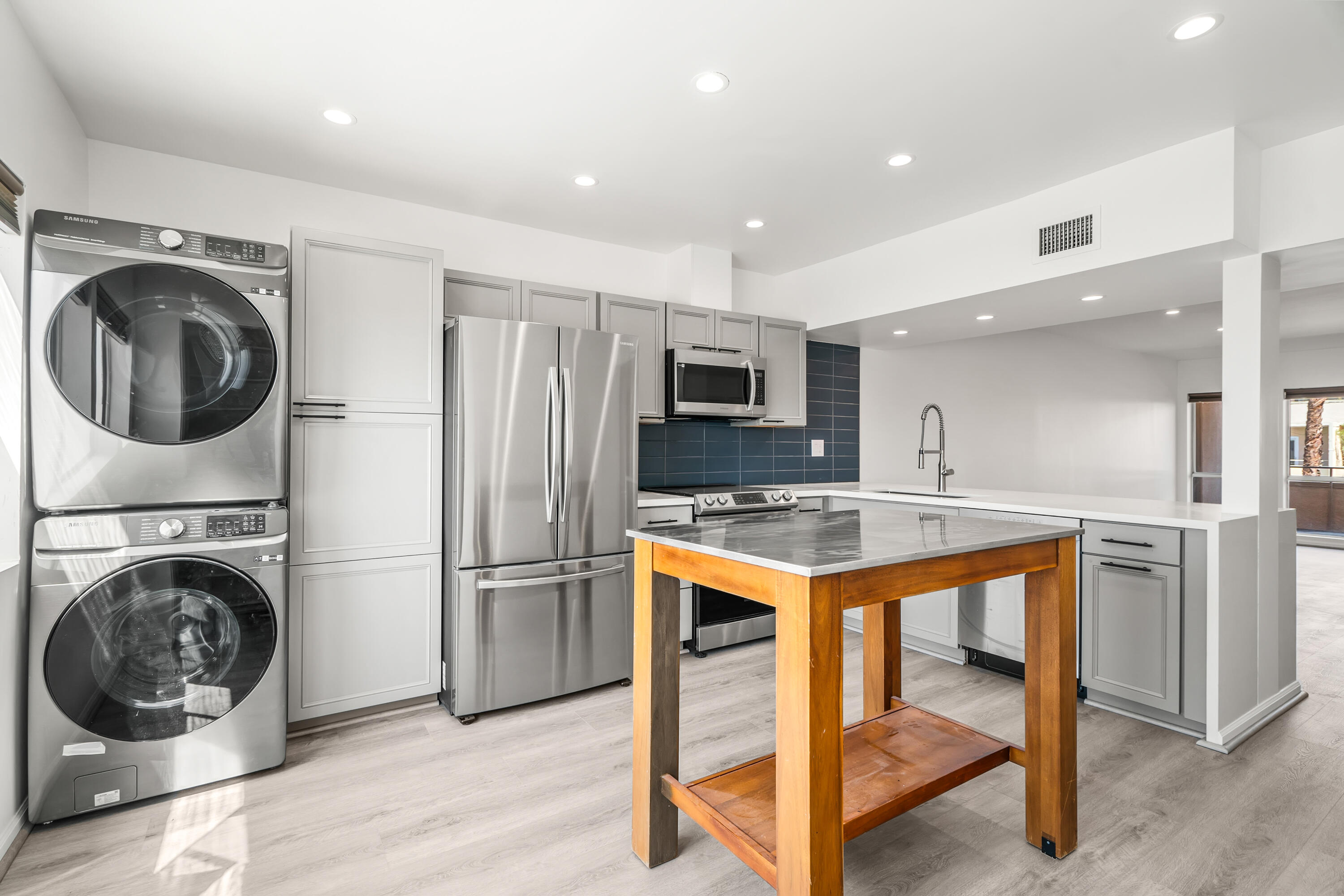 277 E Alejo RD Unit: 219