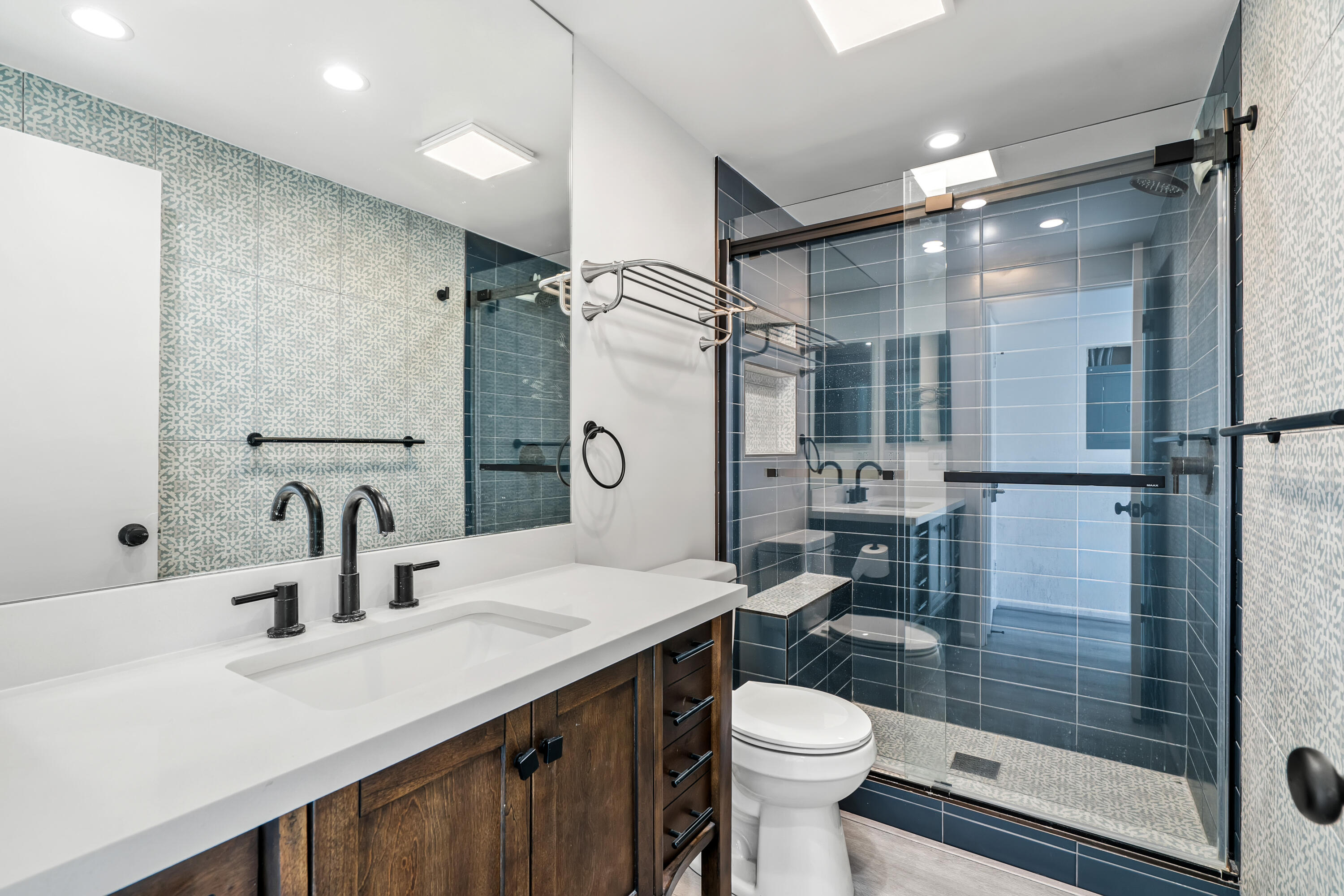 277 E Alejo RD Unit: 219