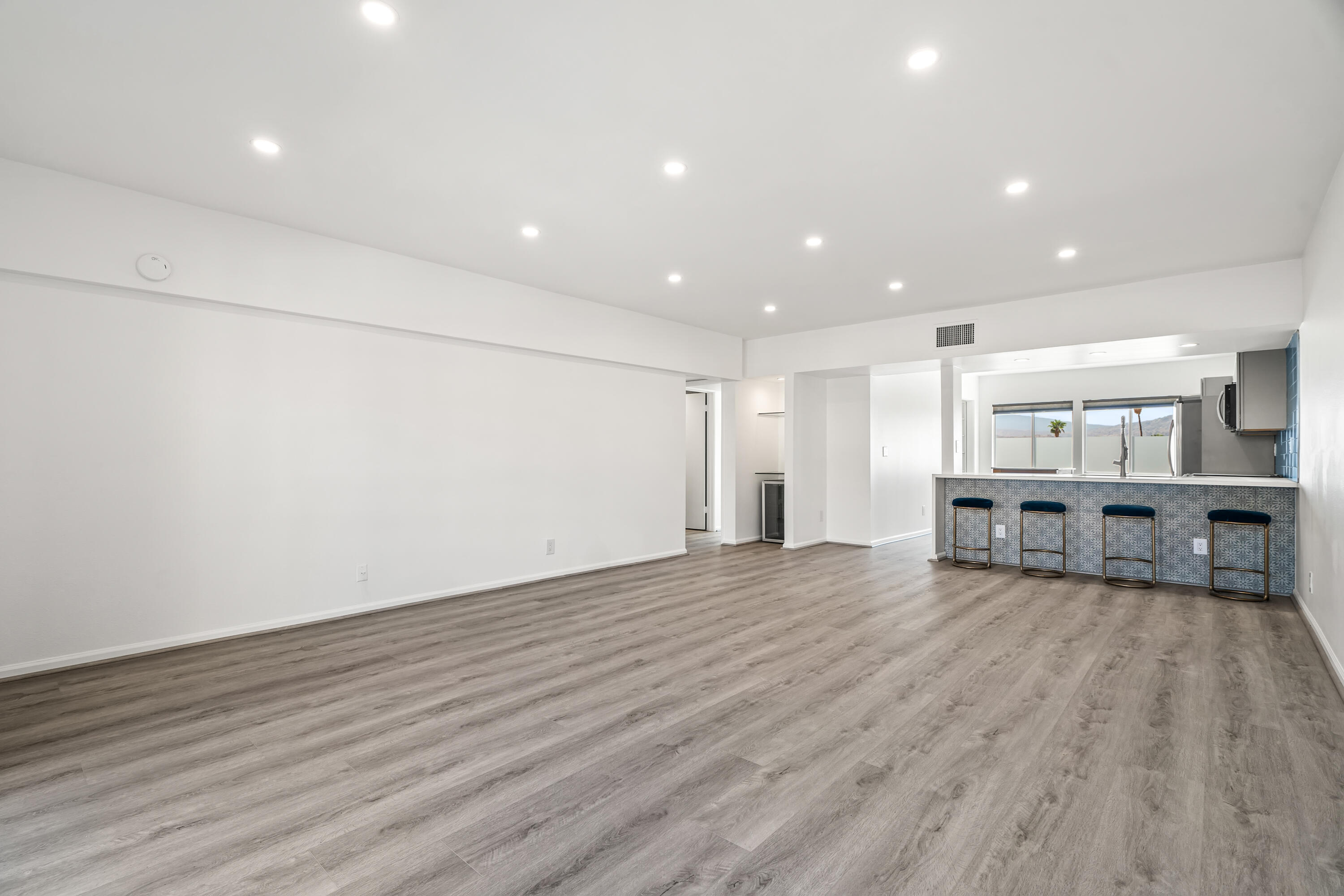 277 E Alejo RD Unit: 219