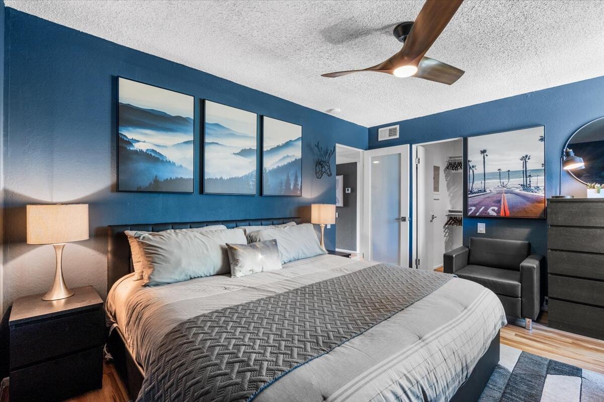 400 N Sunrise WAY Unit: 203