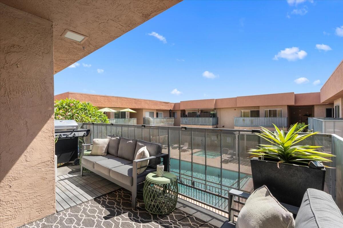 400 N Sunrise WAY Unit: 203