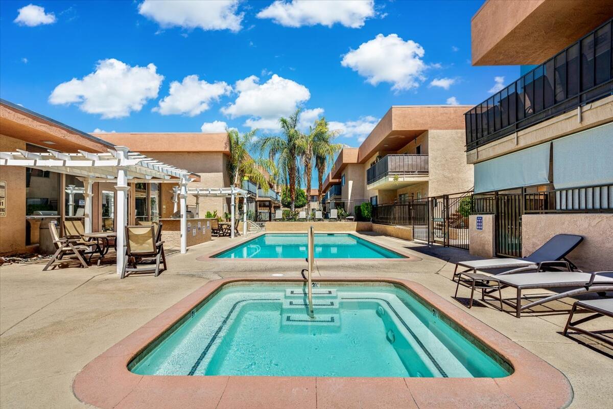 400 N Sunrise WAY Unit: 203