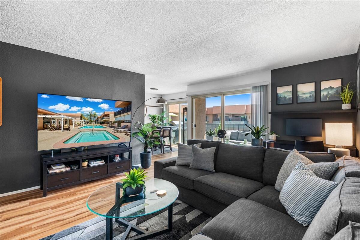 400 N Sunrise WAY Unit: 203