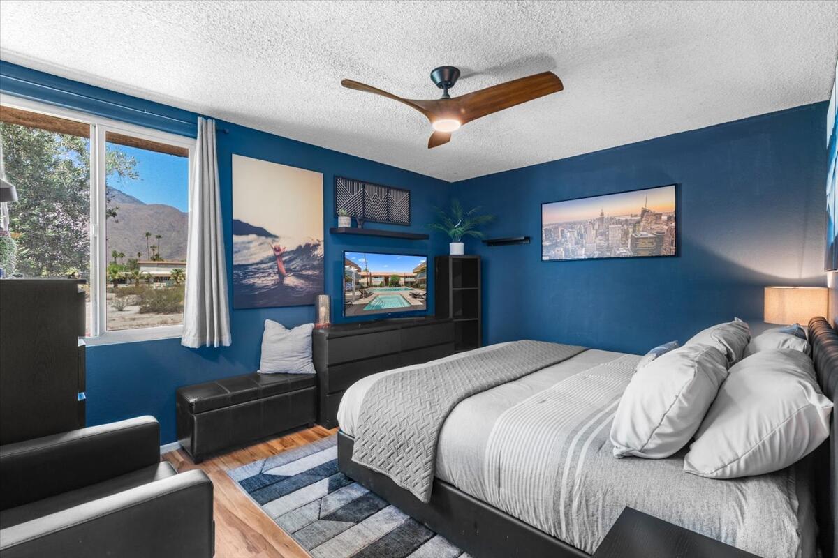 400 N Sunrise WAY Unit: 203