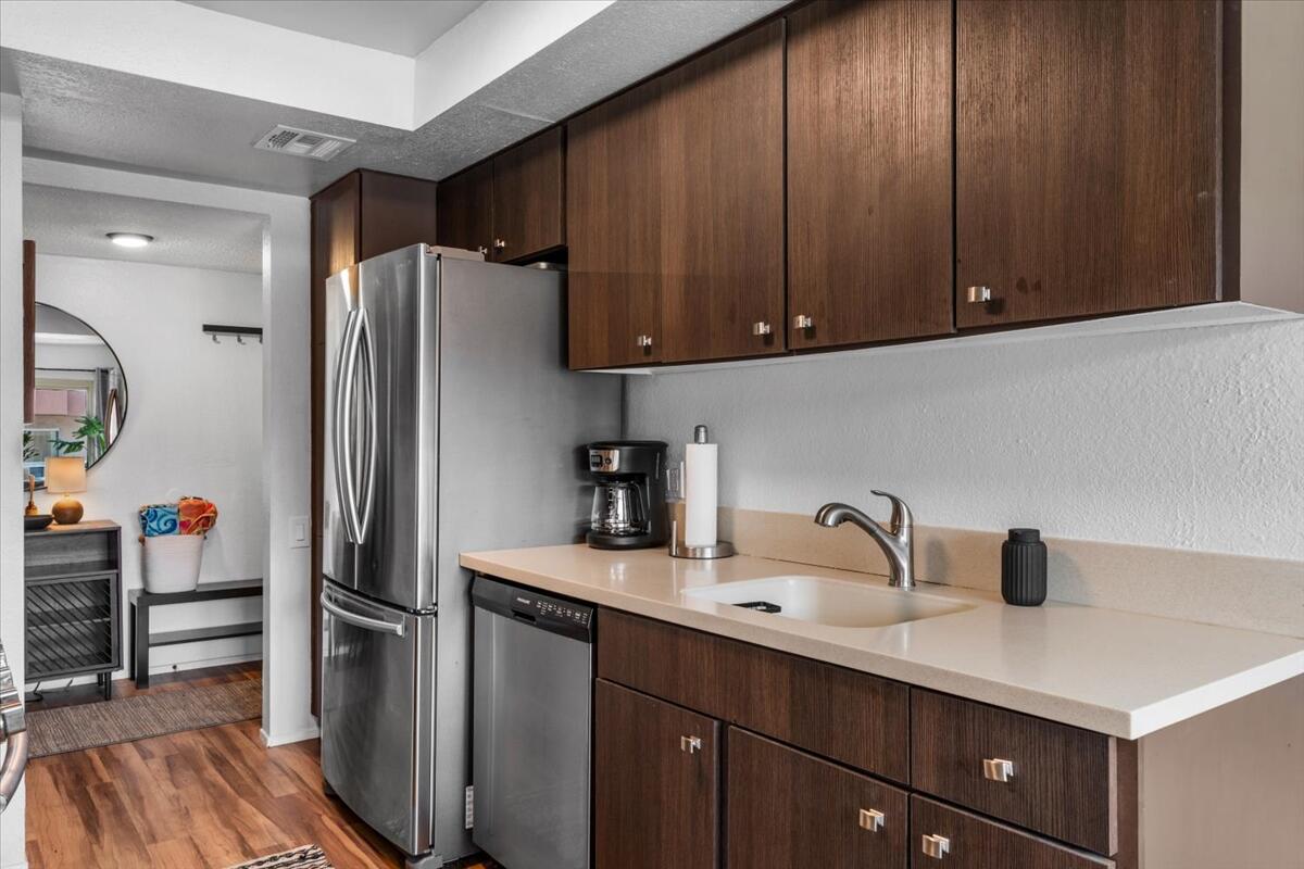 400 N Sunrise WAY Unit: 203