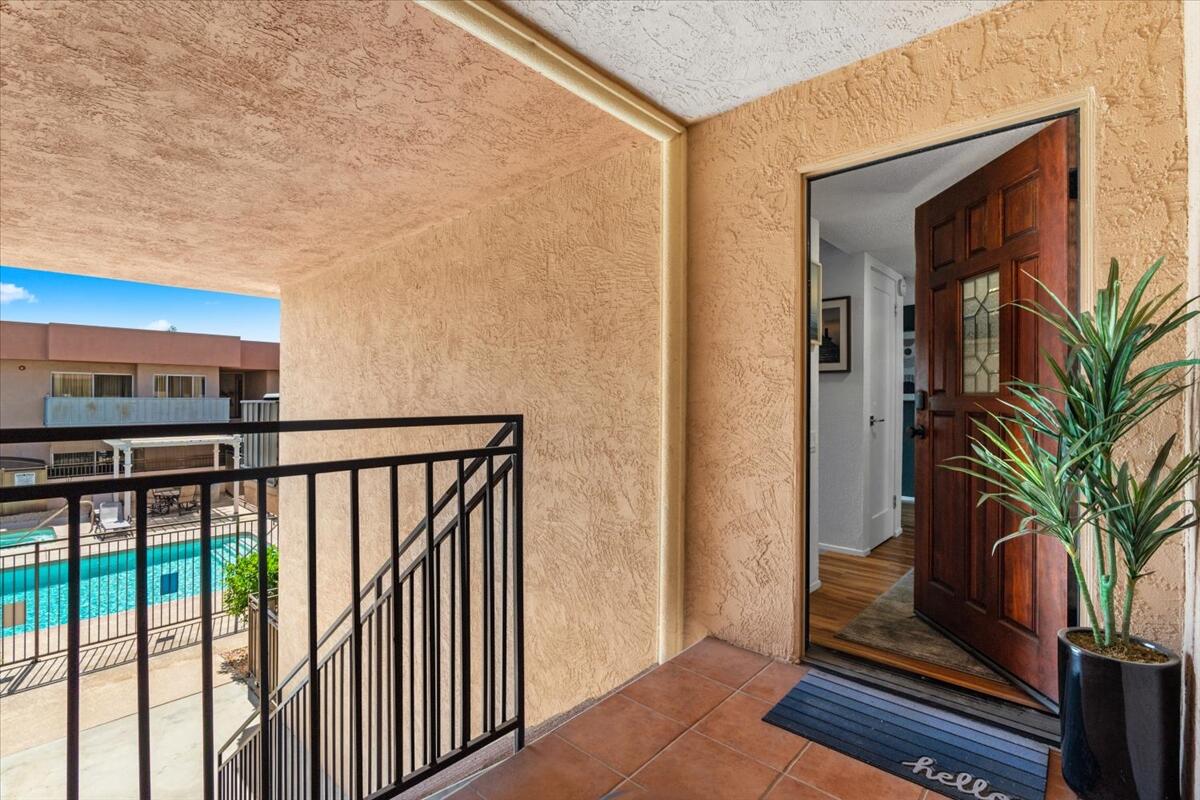 400 N Sunrise WAY Unit: 203