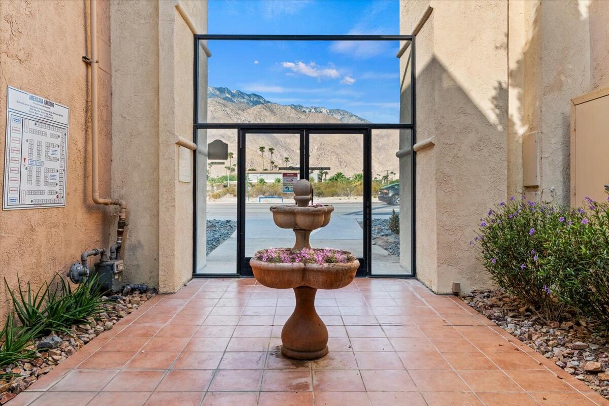 400 N Sunrise WAY Unit: 203