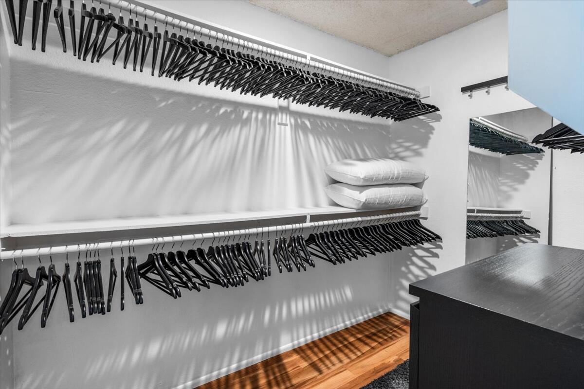 400 N Sunrise WAY Unit: 203