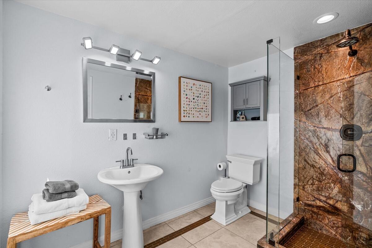 153 W Santa Catalina RD