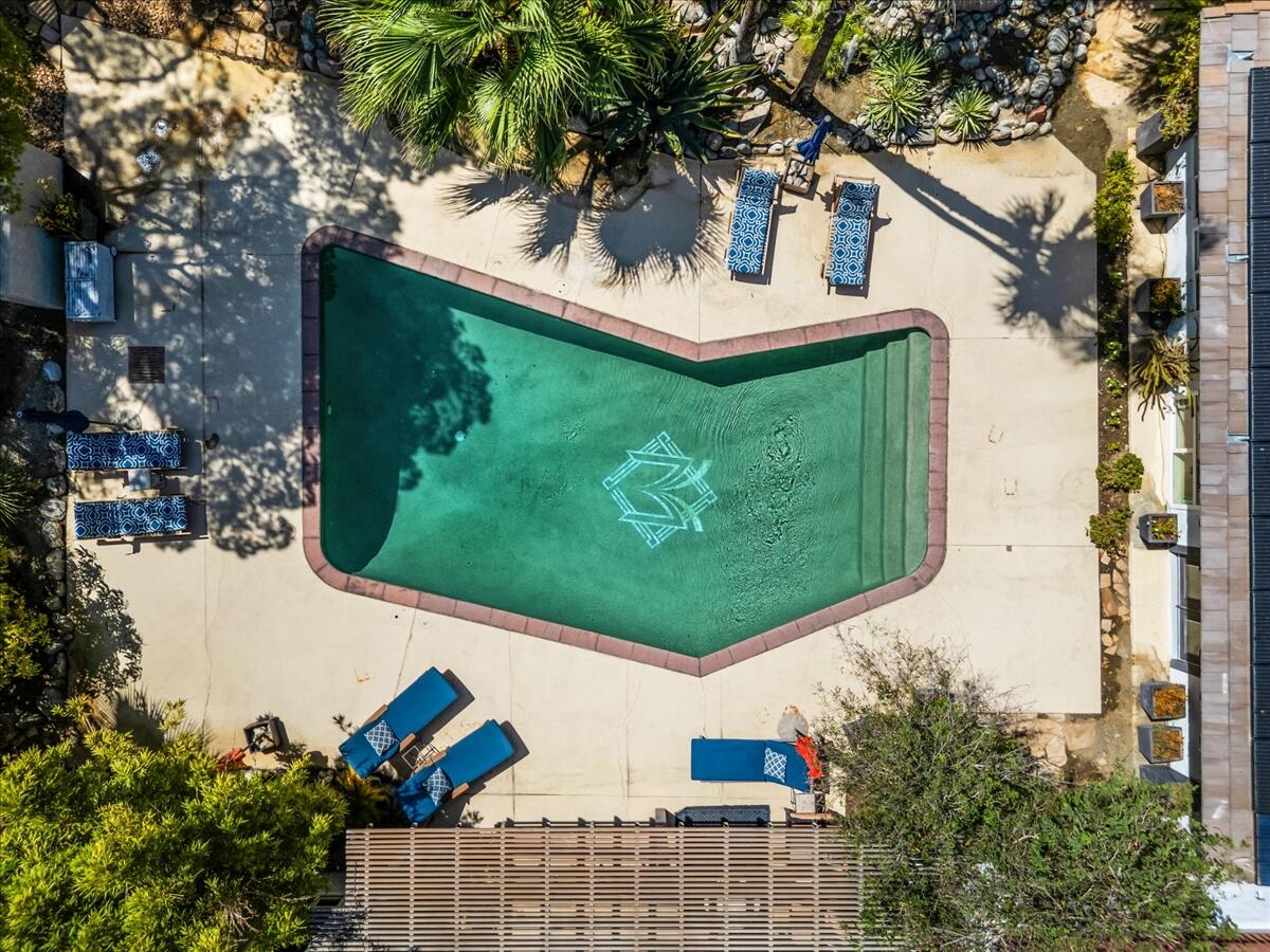 153 W Santa Catalina RD