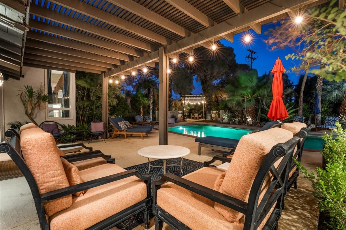 153 W Santa Catalina RD