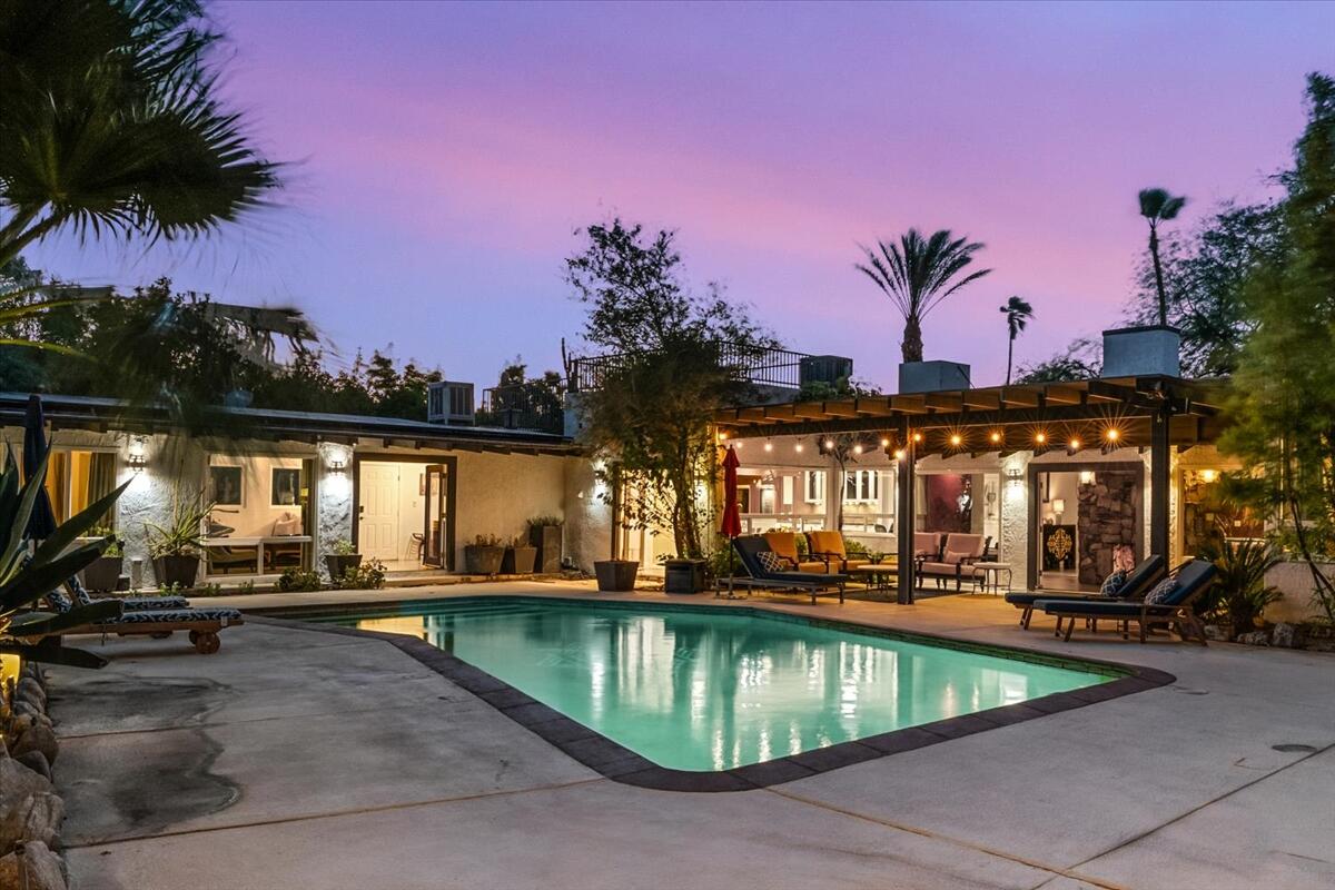 153 W Santa Catalina RD