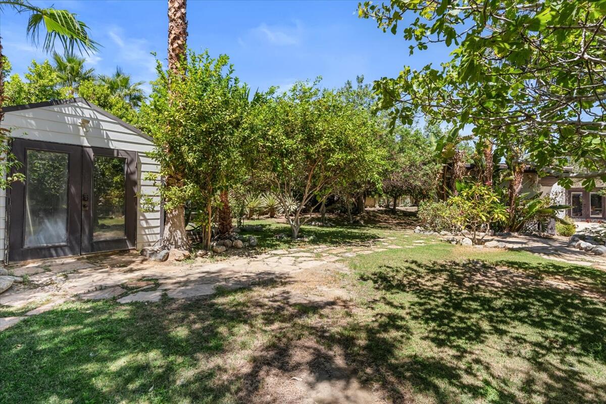 153 W Santa Catalina RD