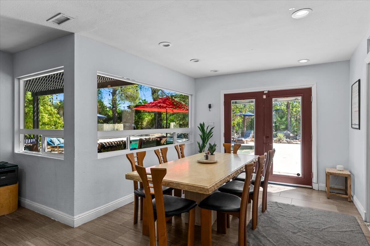 153 W Santa Catalina RD