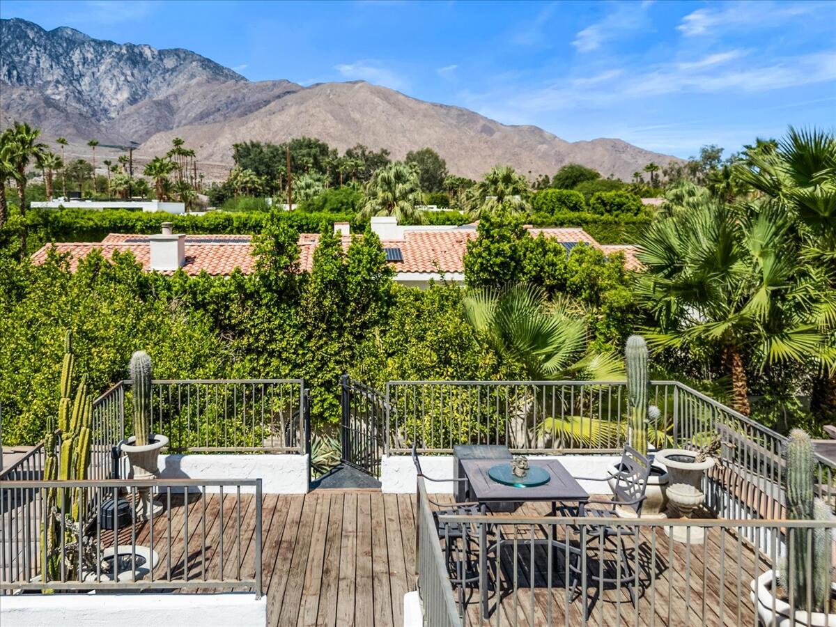 153 W Santa Catalina RD