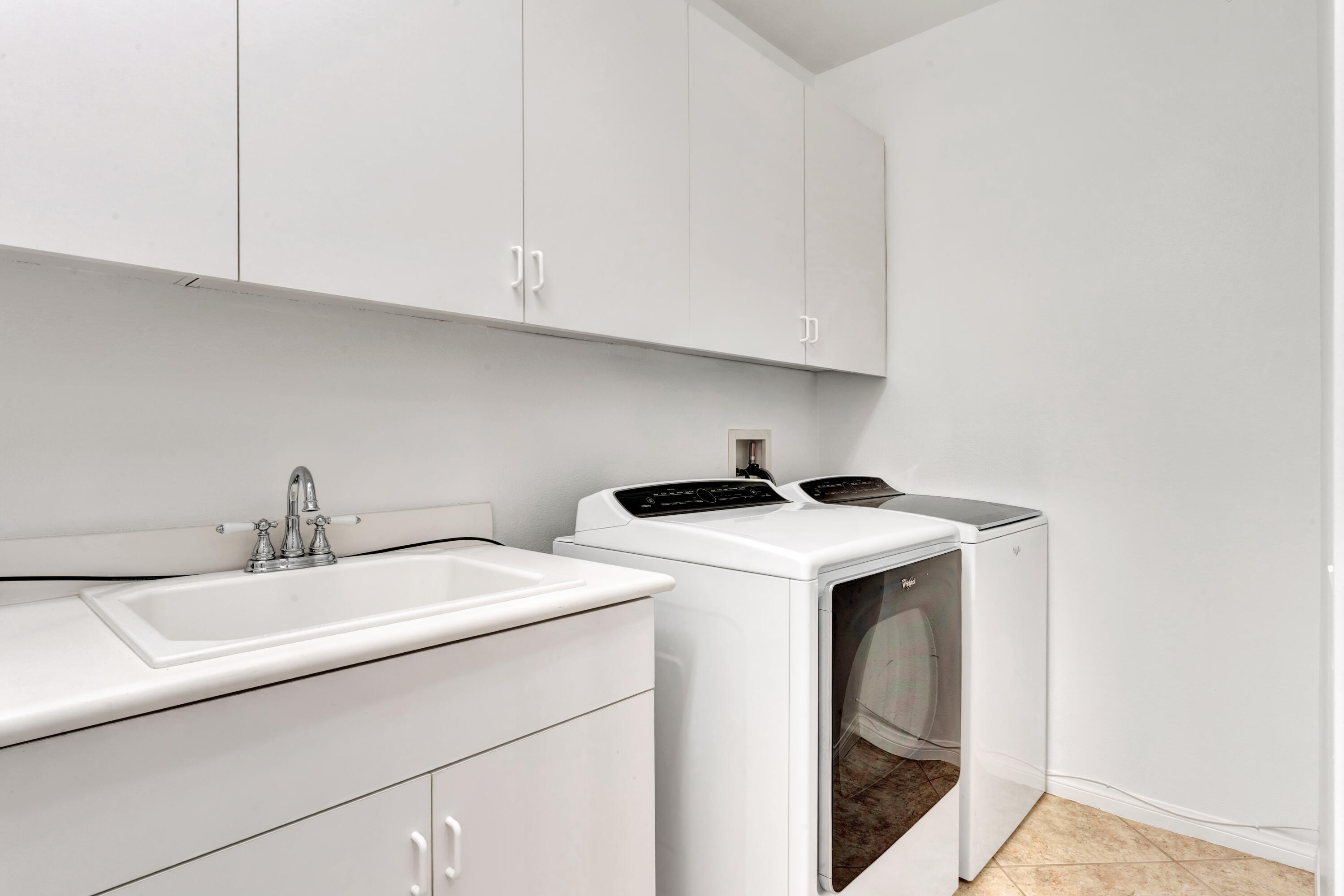 59 Via Santo Tomas DR