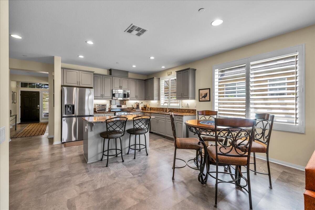 3909 Blue Sky WAY