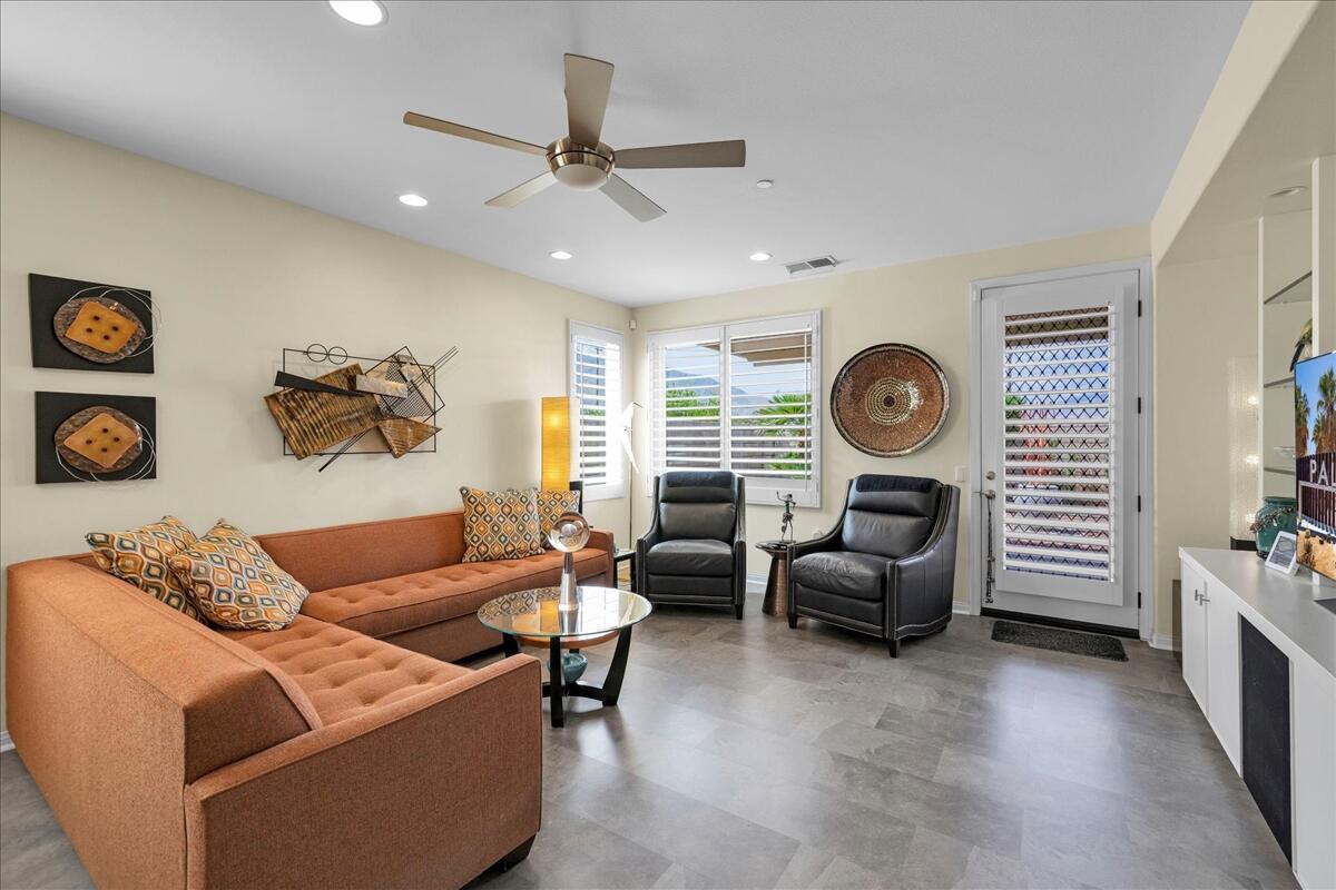 3909 Blue Sky WAY