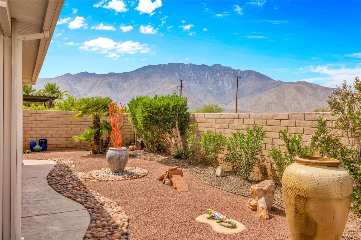3909 Blue Sky WAY