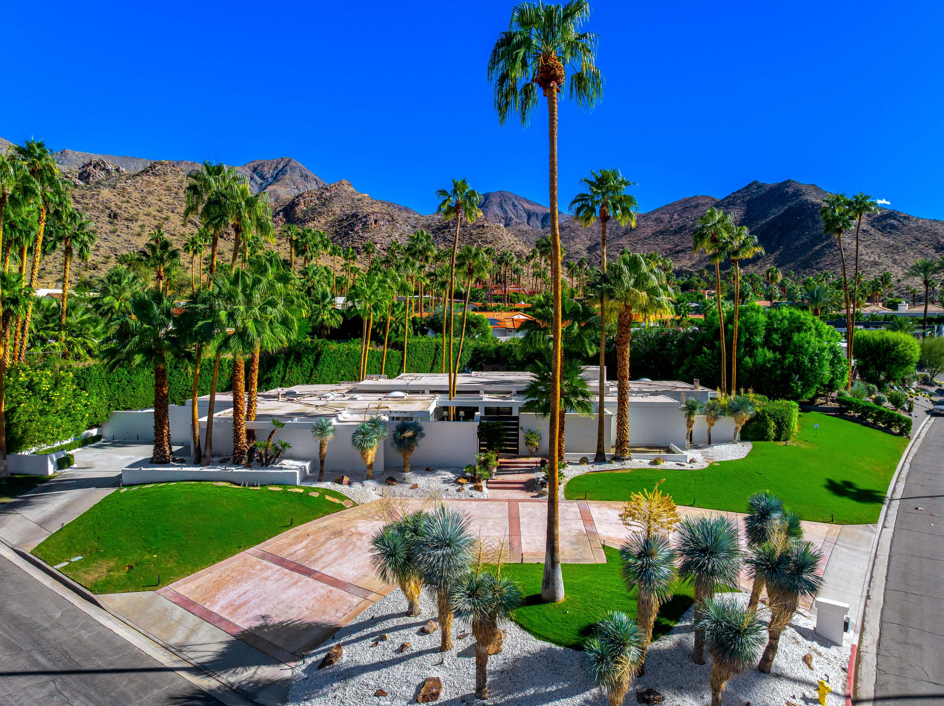 3410 Andreas Hills DR