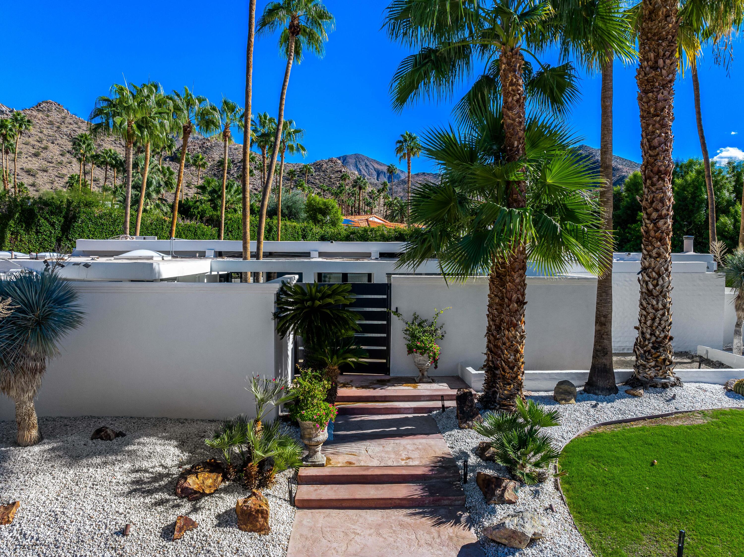 3410 Andreas Hills DR