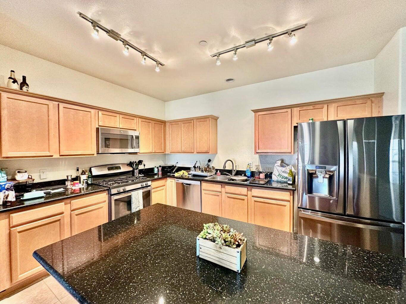 30353 Crown ST Unit: 104