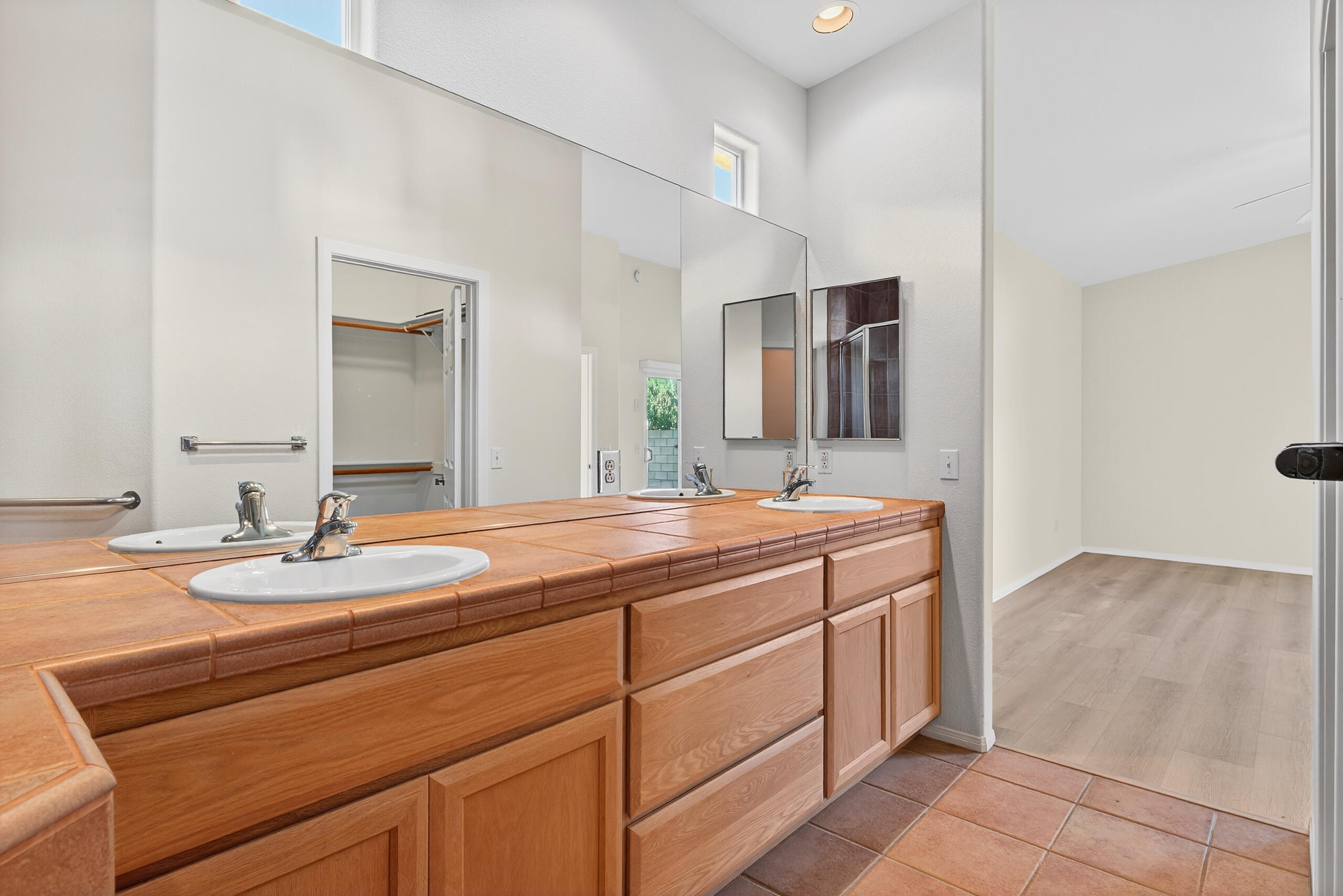 69020 San Susanna AVE