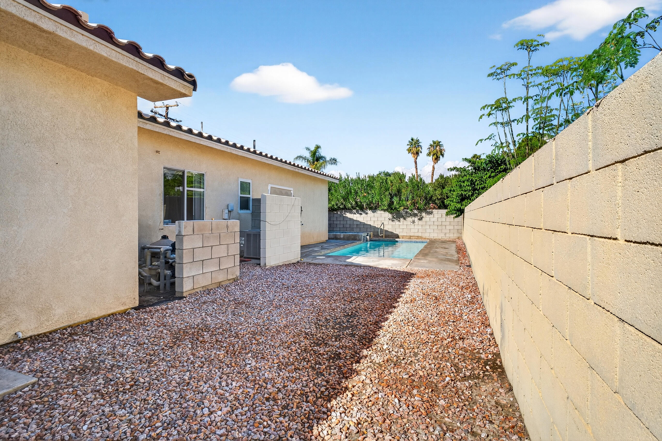 69020 San Susanna AVE