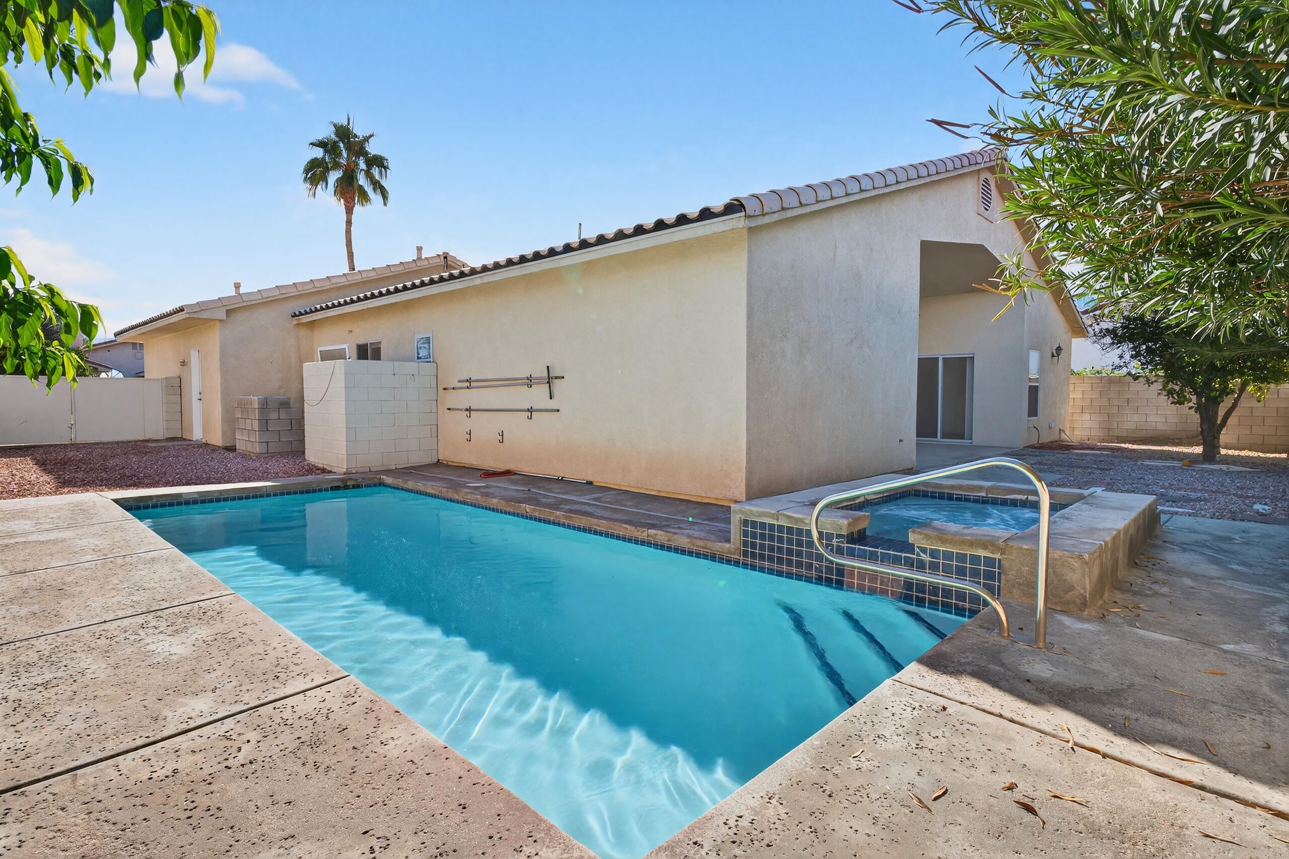 69020 San Susanna AVE