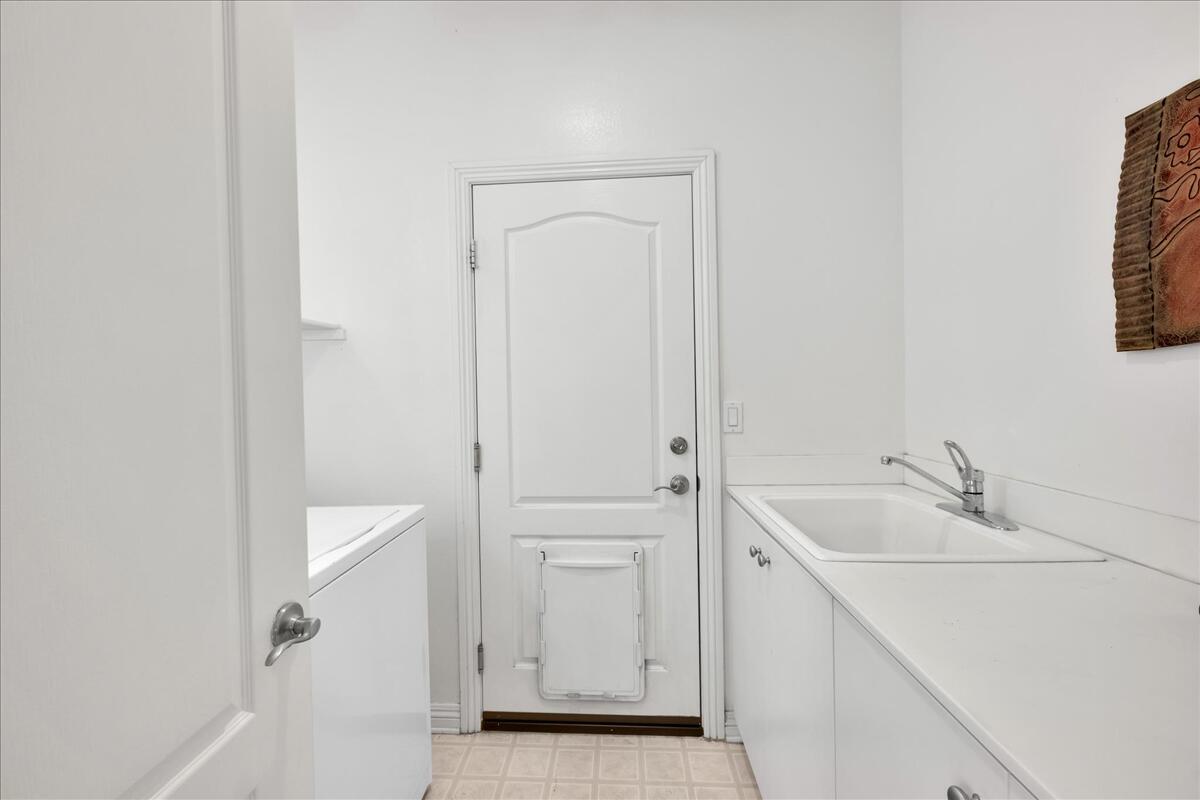 1745 Hot Springs WAY