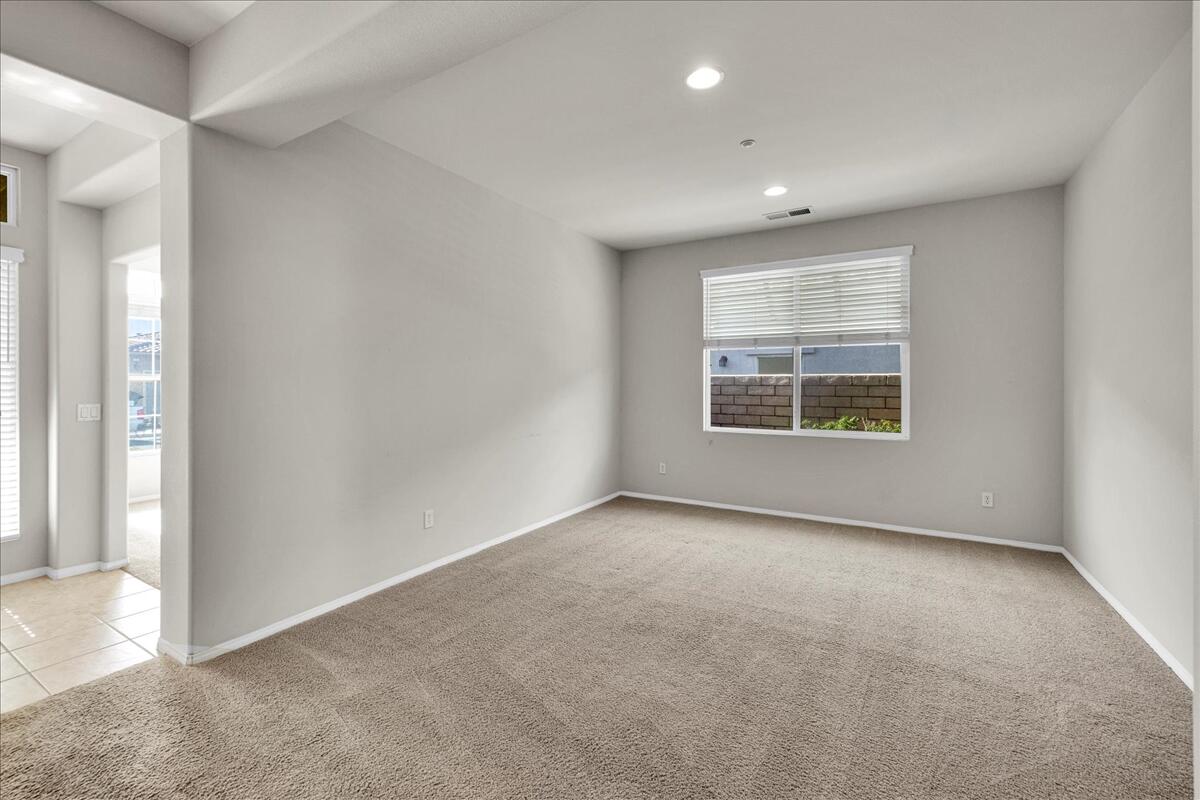 2590 Windmill WAY