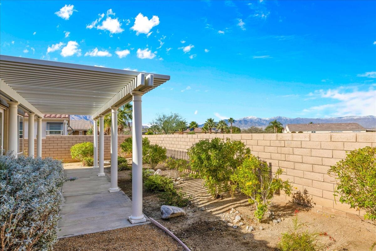 2590 Windmill WAY
