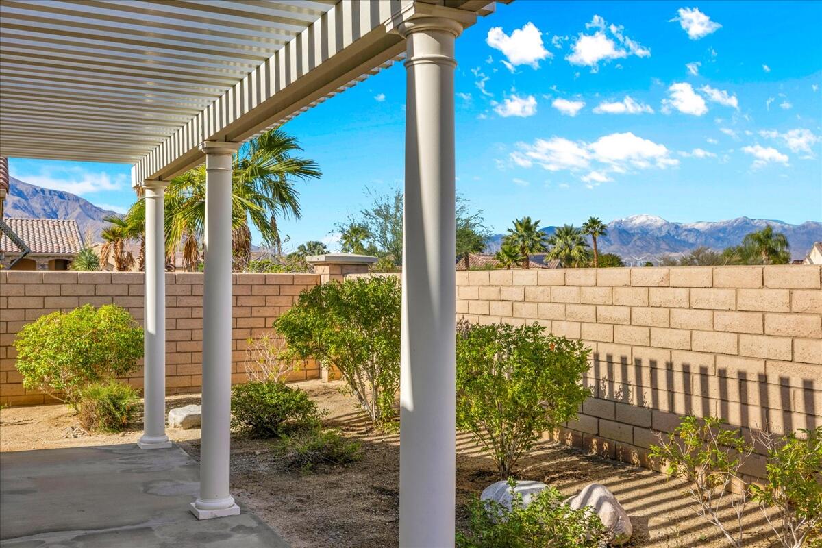 2590 Windmill WAY