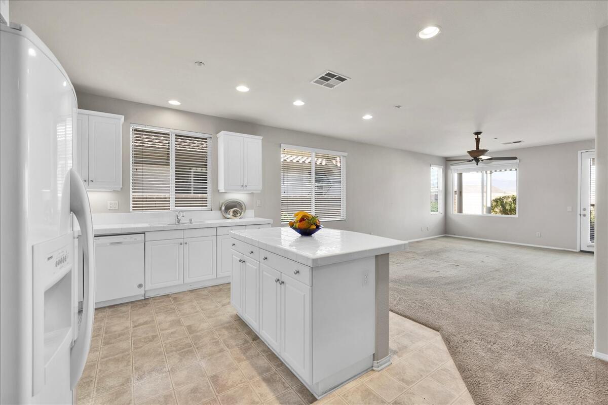 2590 Windmill WAY