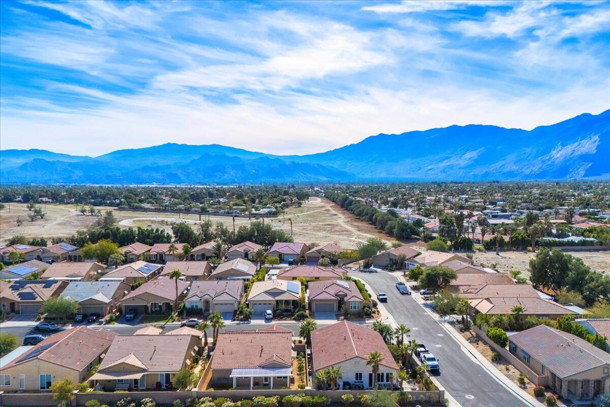 2590 Windmill WAY
