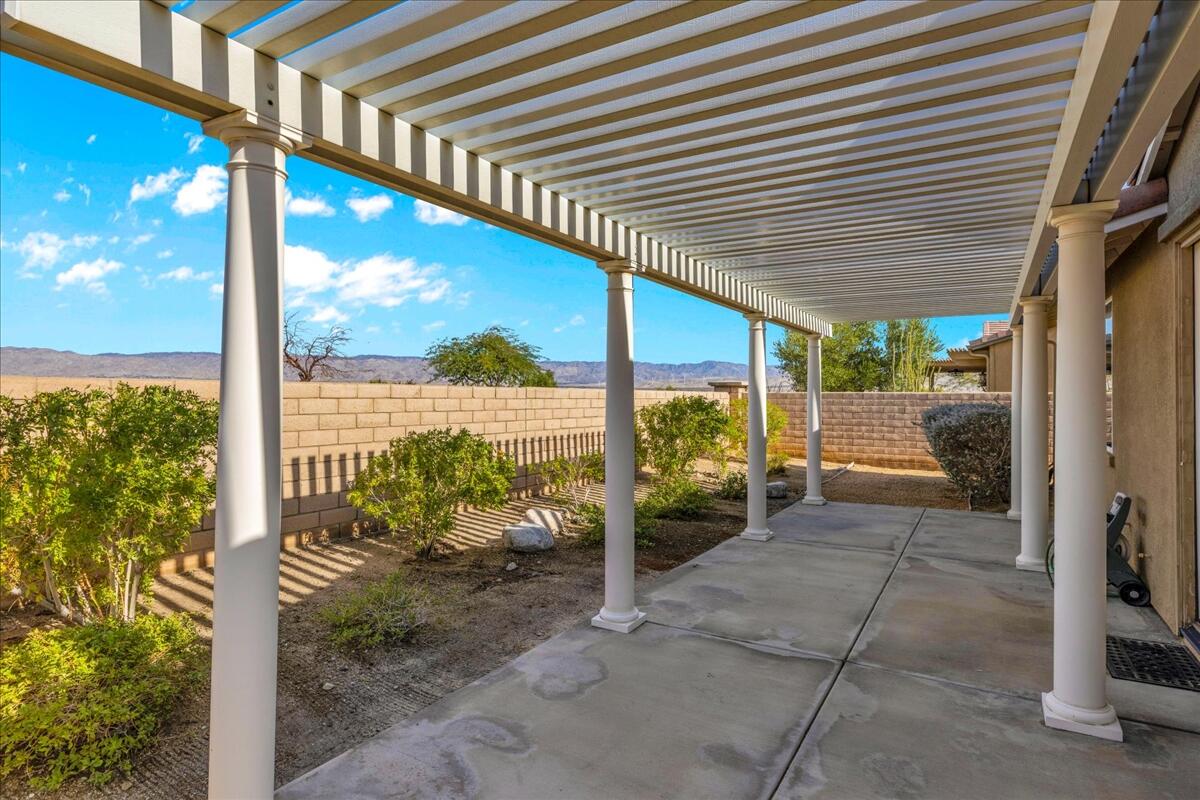 2590 Windmill WAY