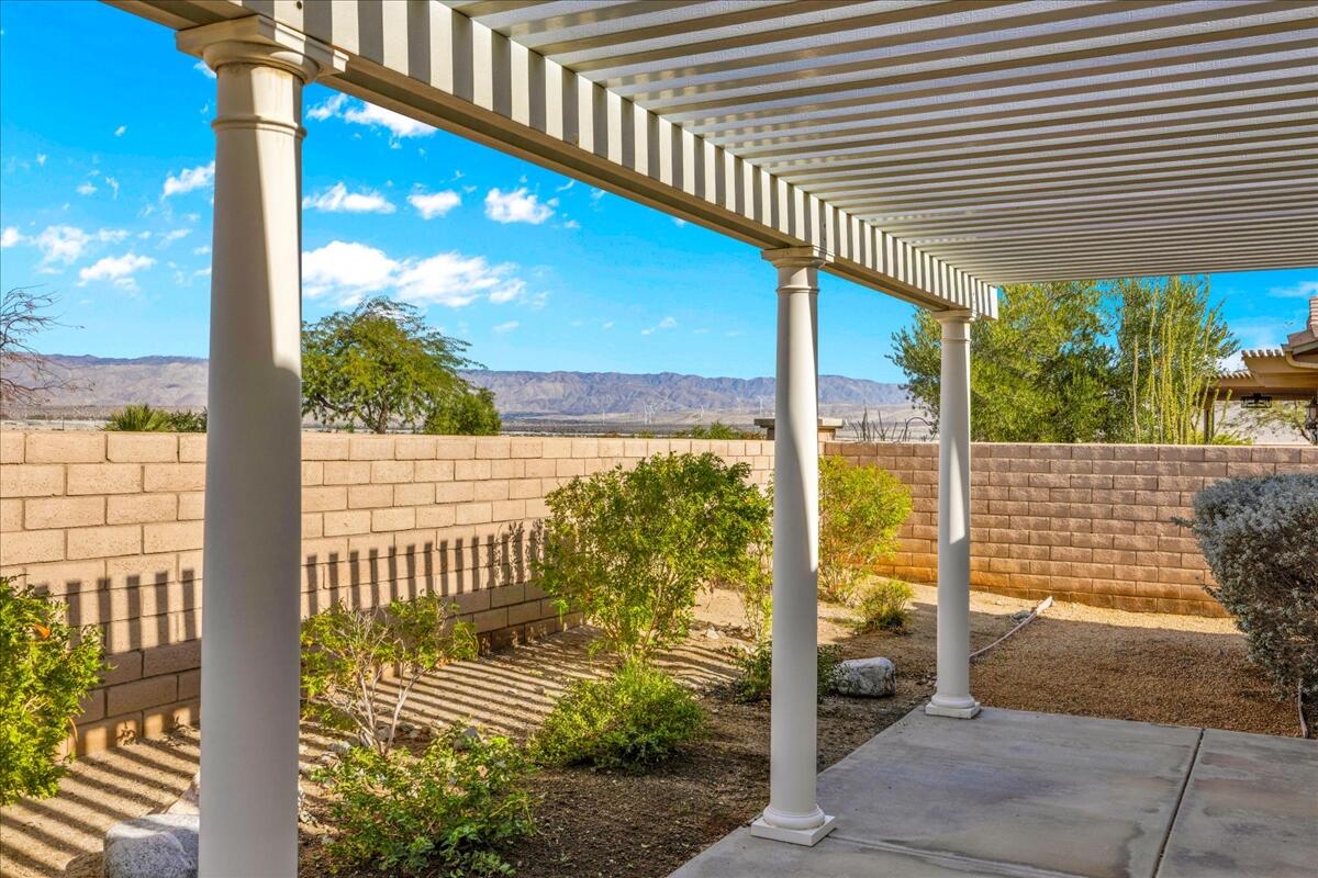 2590 Windmill WAY