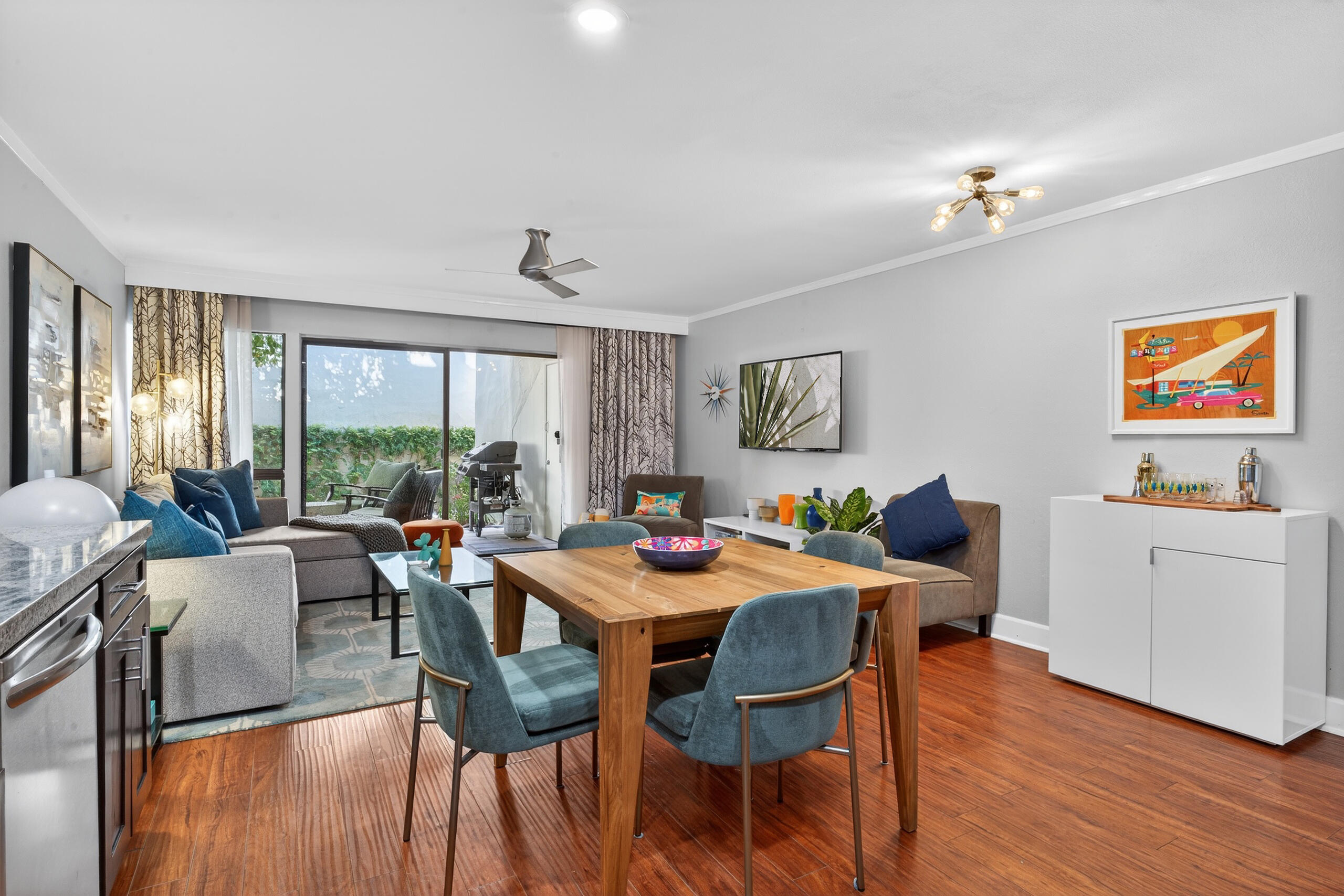 1655 E Palm Canyon DR Unit: 511