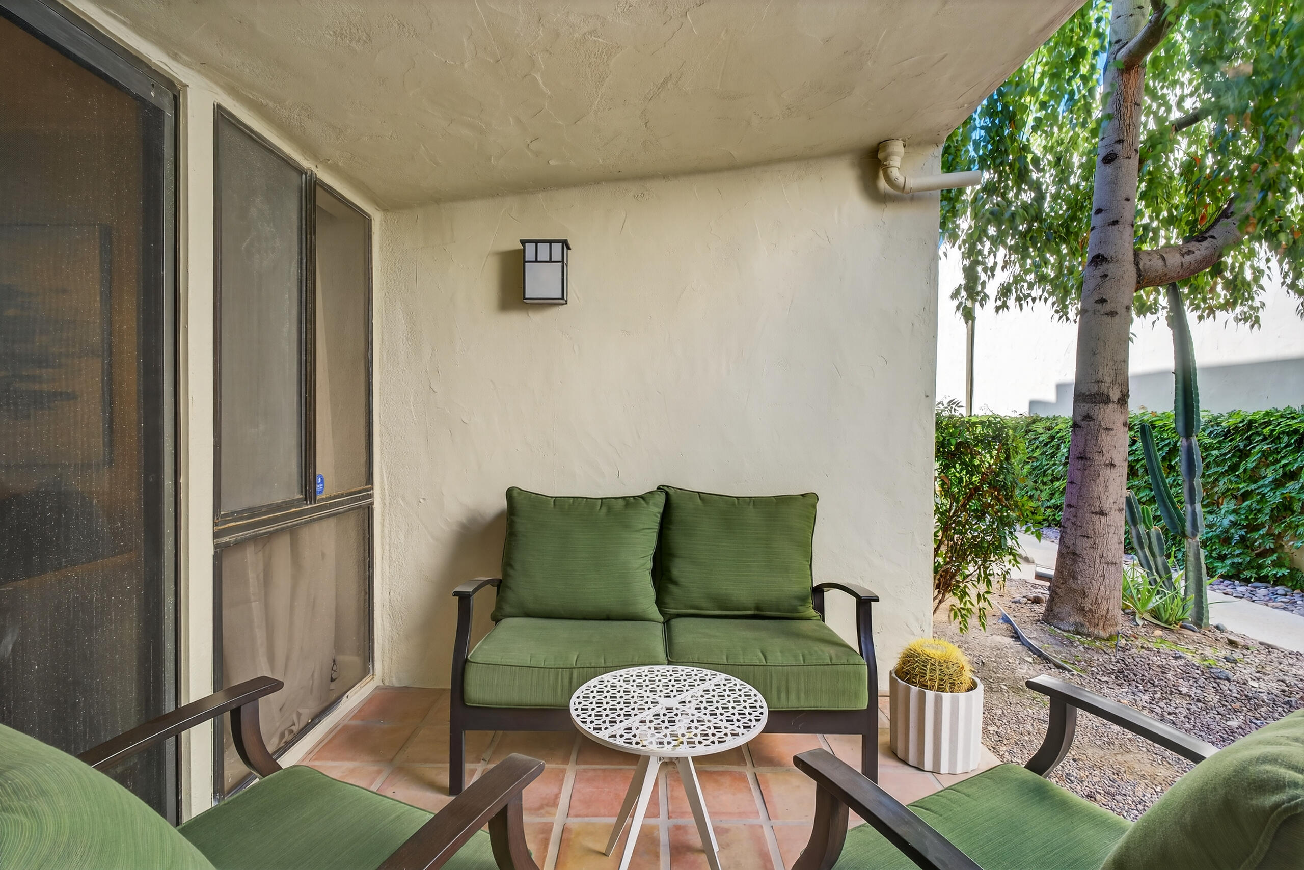 1655 E Palm Canyon DR Unit: 511