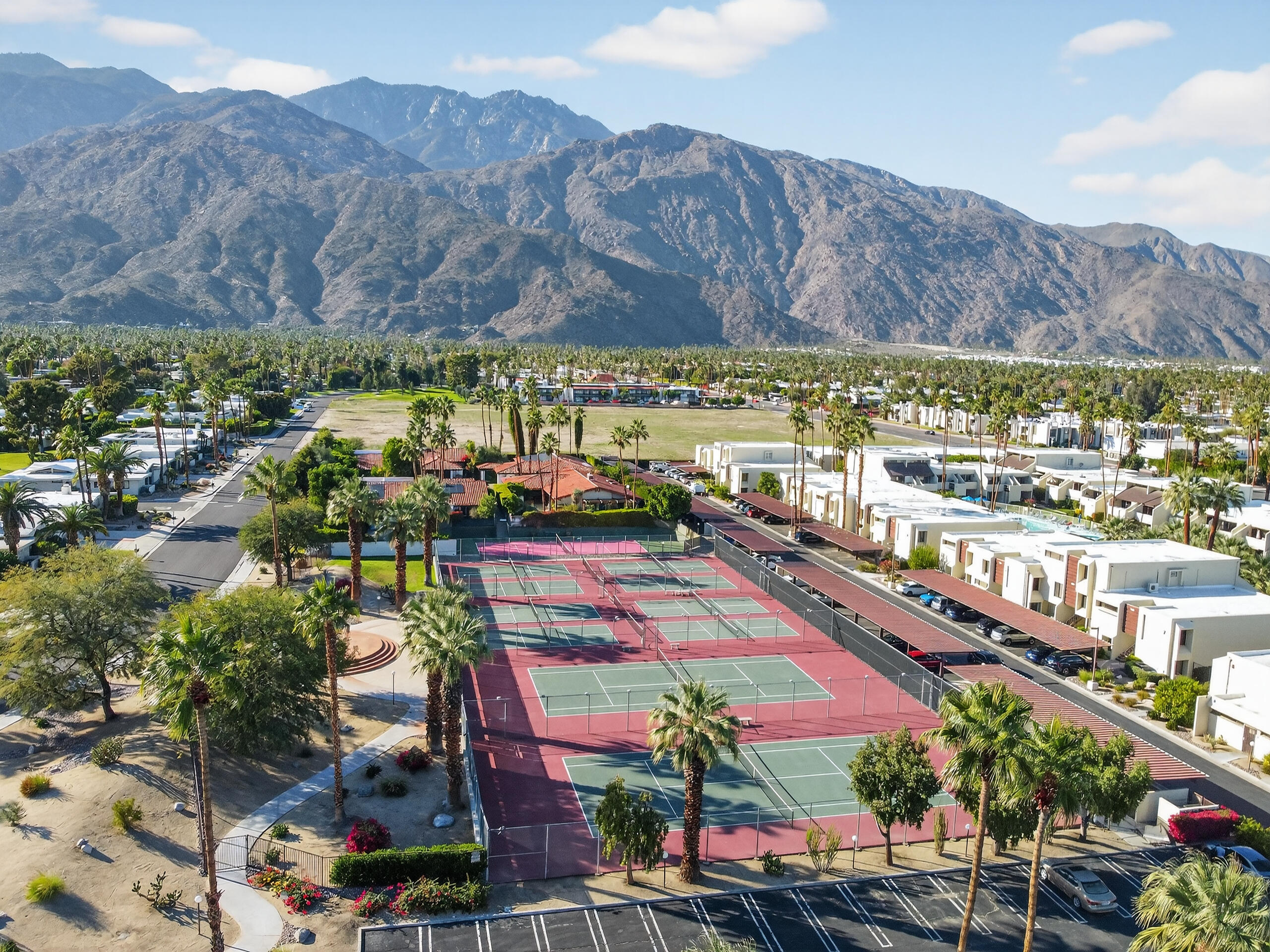 1655 E Palm Canyon DR Unit: 511