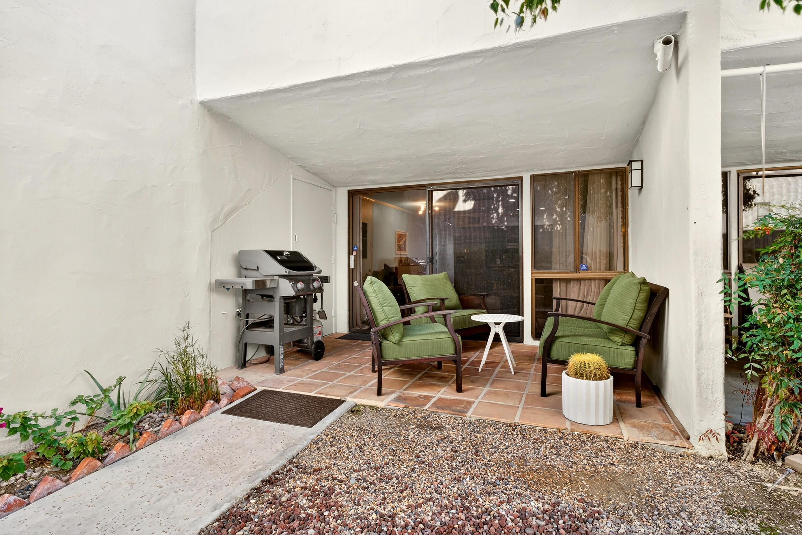 1655 E Palm Canyon DR Unit: 511