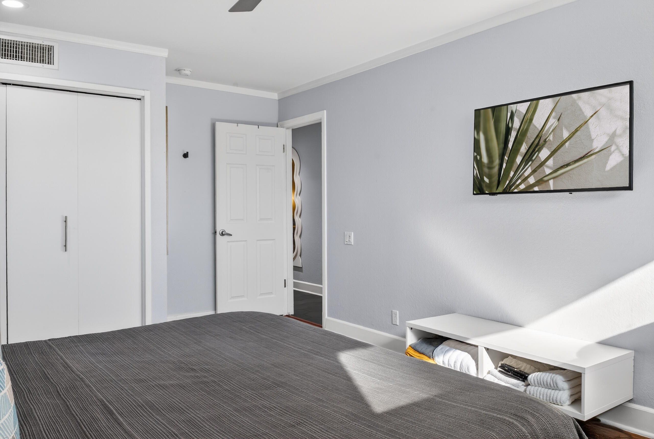 1655 E Palm Canyon DR Unit: 511