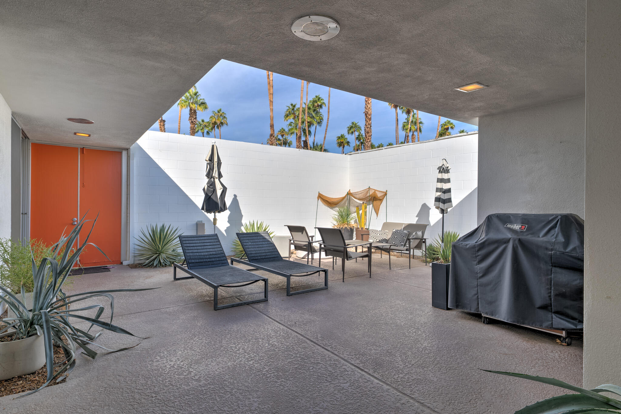 75 Westlake CIR